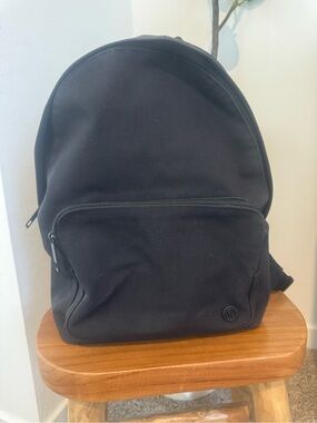 lululemon athletica Black Minimalist Everyday Backpack